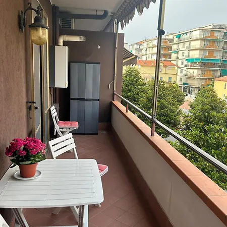 Appartement Casa Irene, In Centro Zona Tranquilla E Vicino Alle Spiagge *