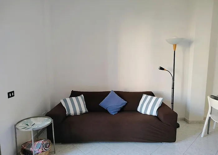 Casa Irene, In Centro Zona Tranquilla E Vicino Alle Spiagge