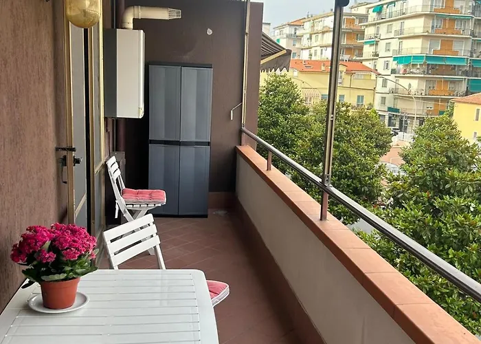 Lägenhet Casa Irene, In Centro Zona Tranquilla E Vicino Alle Spiagge *